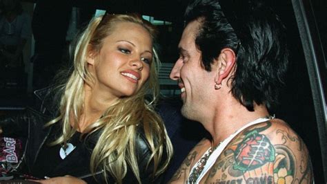 Pam Anderson and Tommy Lee Sex Tape feat. Pamela Anderson。